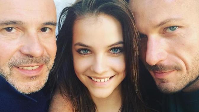 Barbara Palvin Jonny'lerle mi takılıyor bu ne böyle 😞😭😢🙊😒🙊?