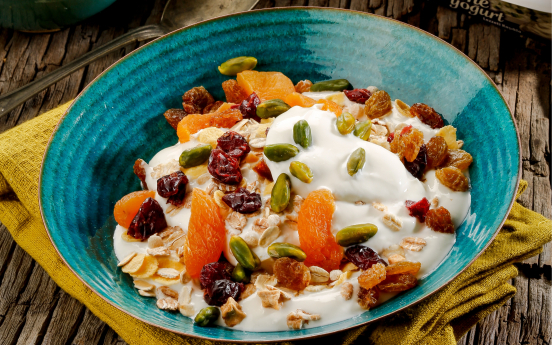 Müsli sütle mi daha iyi yoksa yoğurtla?