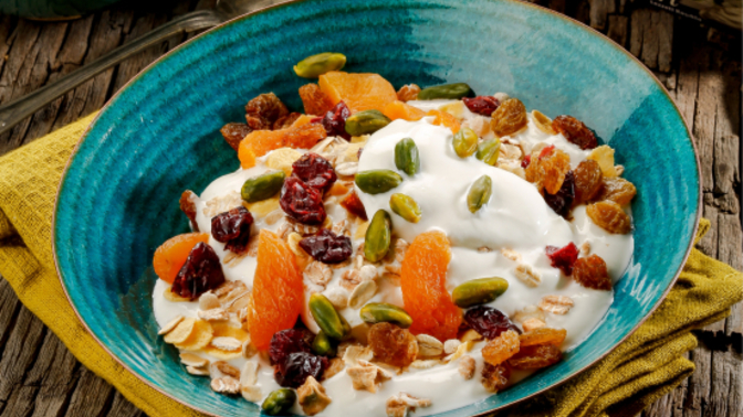 Müsli sütle mi daha iyi yoksa yoğurtla?