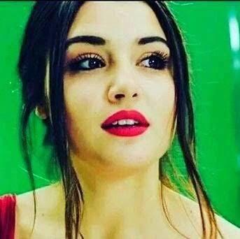 Bu kızı normal standartlarda bulan erkek var mıdır?