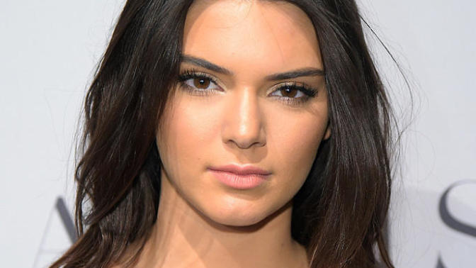 Kendall Jenner sizce güzel mi?