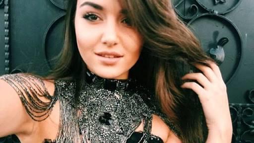 Yasemin Ergene mi güzel Hande erçel mi?