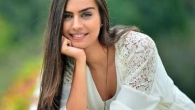 Amine Gülşe güzel mi sence (resimli) ?