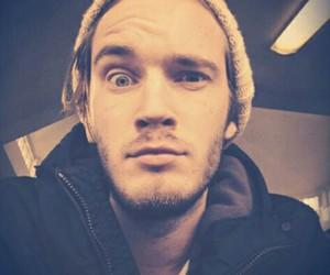 Pewdiepie yakışıklı mı?