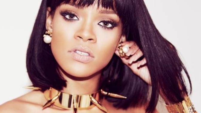 Rihanna sizce güzel mi?