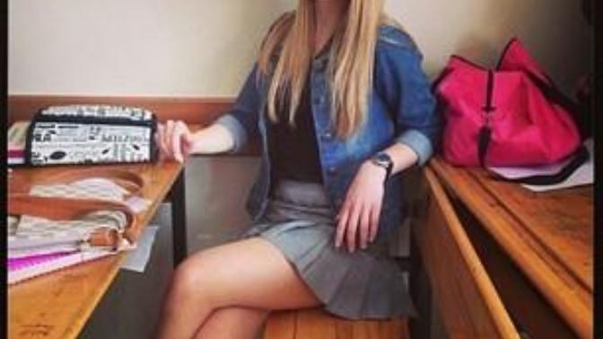 Kızlar, Lisede etek mi giydiniz pantolon mu? Hangisi daha rahat size göre?