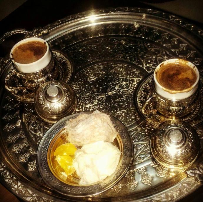 Bu fotoğrafın altına yazılabilecek en iyi açıklama ne olabilir? Önerileri alabilirmiyim lütfenn??