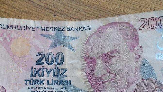 Bu parayı banka alırmı yırtık?