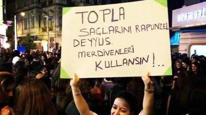 Bu pankart ne anlama geliyo?