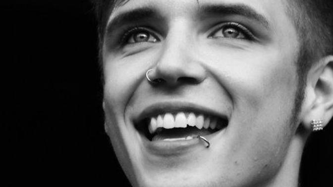 Andy biersack tanıyanlar?