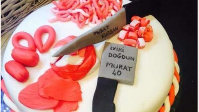 Kasap birinin doğum günü pastası nasıl olur sizce?