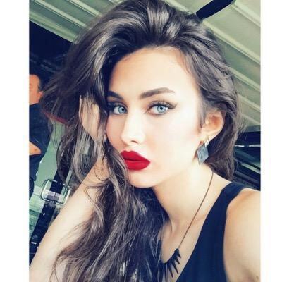 Türk kızlarına laf edenler buraya gelin?