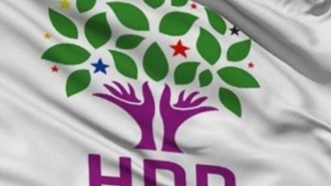 En güzel bayrak HDP'nin bayrağı değil mi?