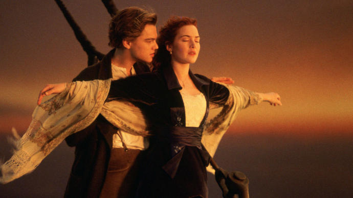 Titanik Celine Dion My Heart Will Go On şarkısının en iyi müzik aletlerinden dinlemekten zevk alırsınız?