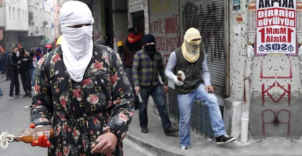 Etekli ya da fistanlı pkk lılar hakkında ne düşümüyorsunuz?