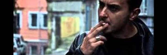 Seni arkadaş olarak göruyorum ama konusmak istiyorum ne demek ??