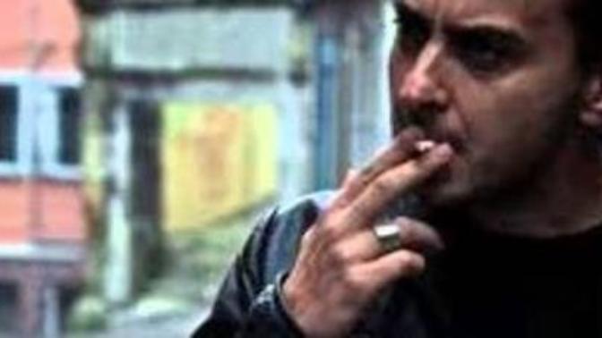 Seni arkadaş olarak göruyorum ama konusmak istiyorum ne demek?