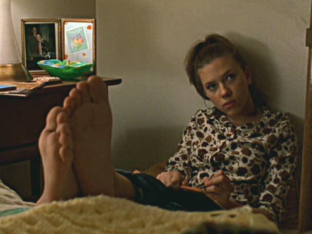 Scarlett Johansson'un ayakları?