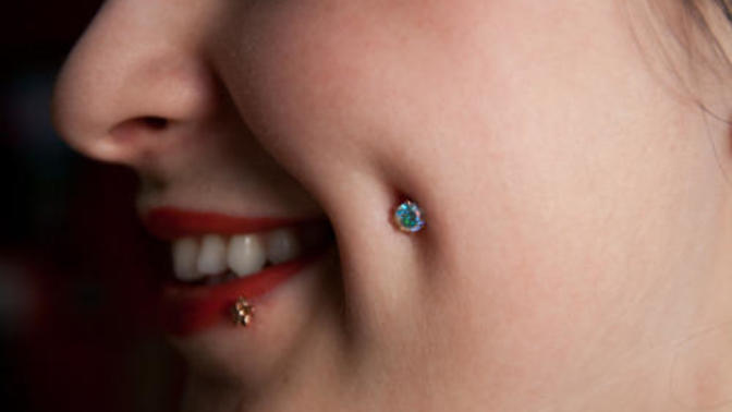 Gamzelerdeki piercing nasıl duruyor sizce?