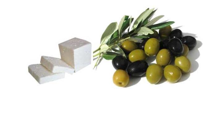 Hayatım boyunca hiç zeytin ve peynir yemedim. Kokusunu aldığımda bile midem bulanıyor. Tatları neye benziyor?