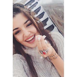 Hande Erçel hakkında ne düşünüyorsunuz?