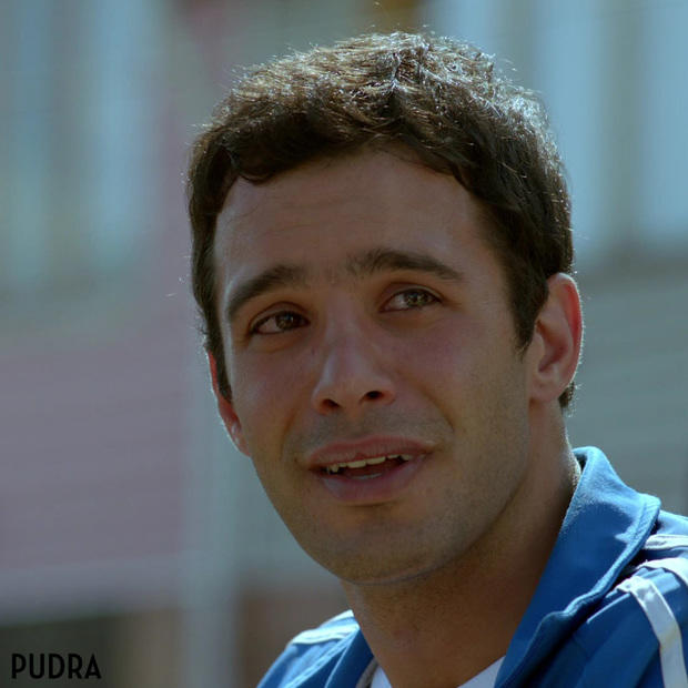 barış arduç o kadar yakışıklımı abartılıyor bence. sizce ?