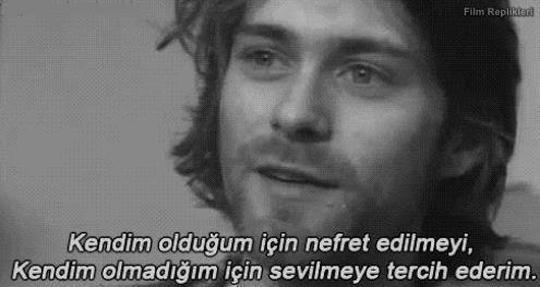 Önümde ölse bir bardak  su vermem  dediğiniz  insanlar  var  mı?