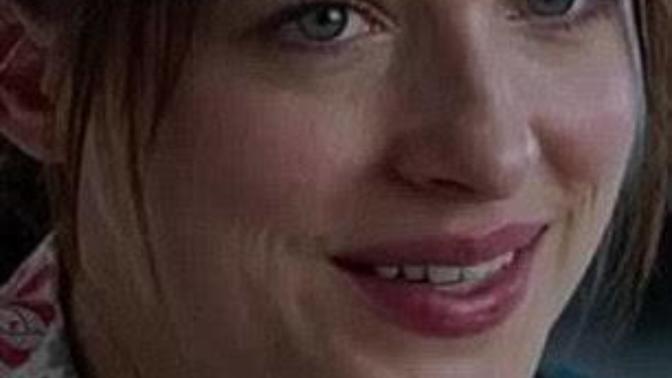 Arkadaşlar anastasia steele ruju?