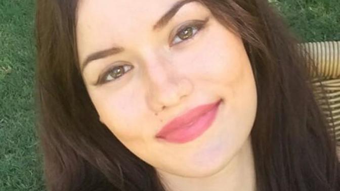 Fahriye Evcen'in eyelinerı hakkında ne düşünüyorsunuz?