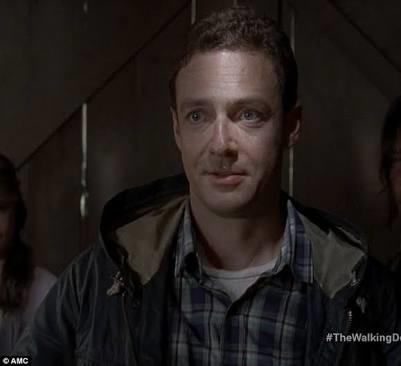 Sizce The Walking Dead'te Negan, beyzbol sopası ile kimin kafasını patlattı? Mmm?
