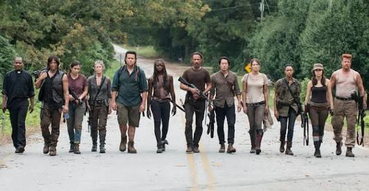 Sizce The Walking Dead'te Negan, beyzbol sopası ile kimin kafasını patlattı? Mmm?