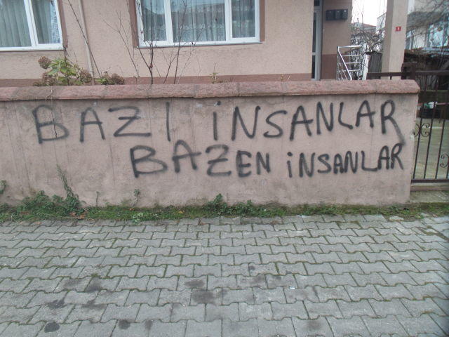 Sizce de bazı insanlar bazen mi insanlar?