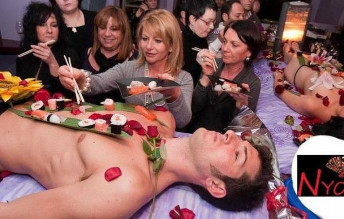 10 milyon dolar ödül karşılığında nyotaimori (çırılçıplak vücut üzerinde suşi yeme) yapar mıydınız?