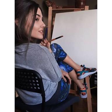 Hande erçel çok üst düzey güzellikte değilmi?