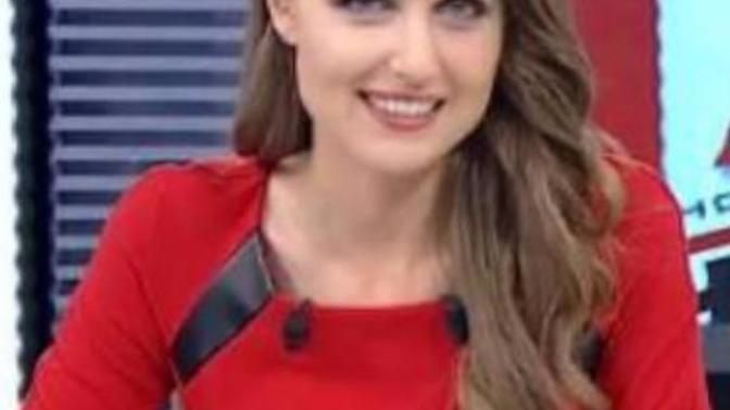 Bu ikisi aynı kız değil mi ya?