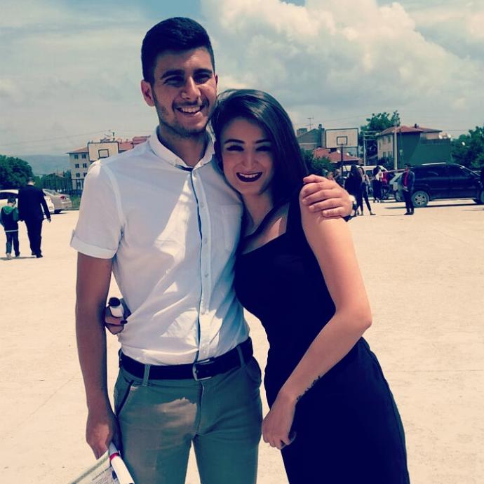 Yakışıklı değil miyim ?