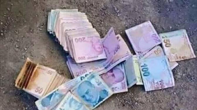 Yolda giderken resimdeki kadar para buldun ne yapardın?