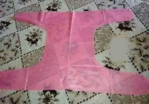 Çocuk bezi olarak önceden muşamba bağlanırmış, hala muşamba bez kullanan ya da satıldığını gören var mı?