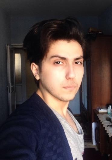 Çirkinmiyim yoksa yakışıklmı?