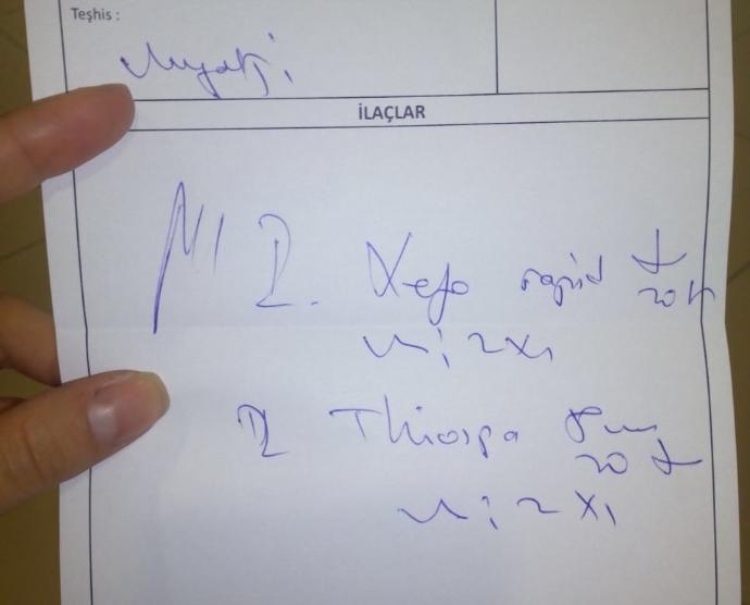 Arkadaşlar çok önemli burada ne yazıyor ?