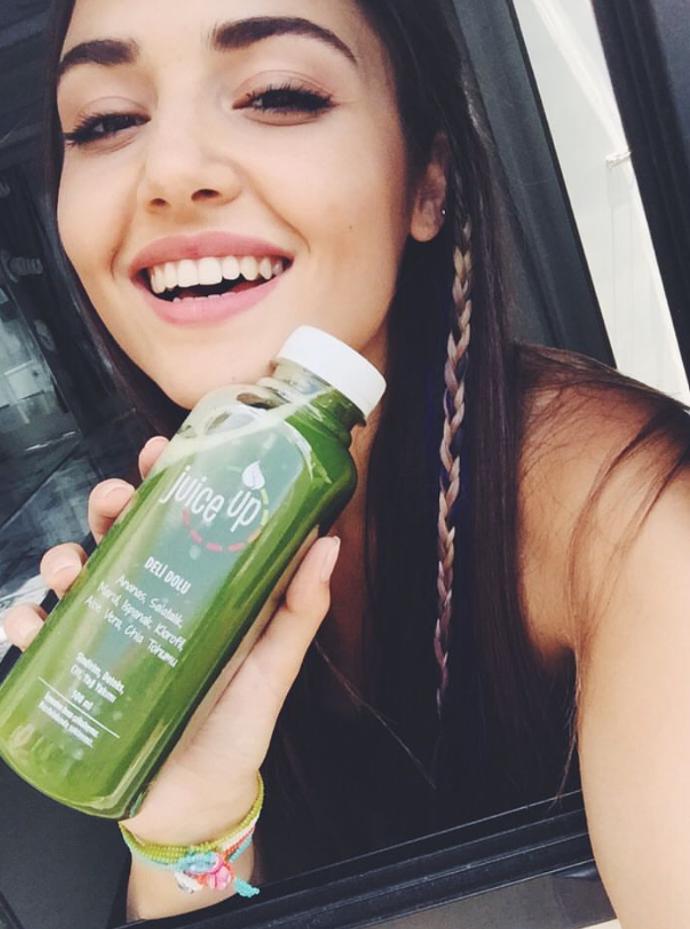 Hande erçel çok güzel değil mi sizce?