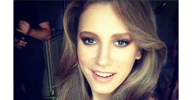 hande erçel mi daha güzel yoksa serenay sarıkaya mı?