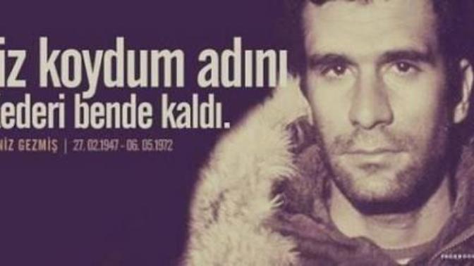 Kağıttan bir gemidir devrim, kim bilir kaç yunus görmüş kaç DENİZ GEZMİŞ?