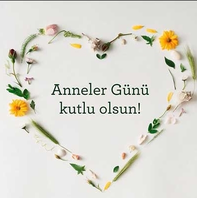 Sevgilimin annesine nasıl bir Anneler Günü mesajı atabilirim?