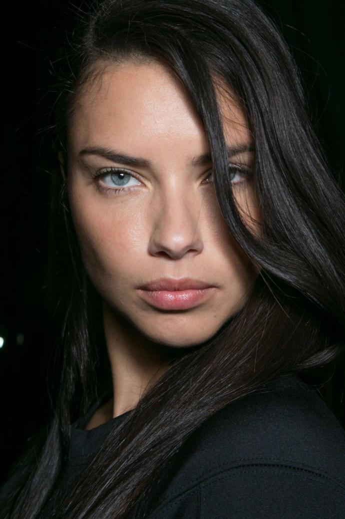 Hande erçelmi adriana limamı?
