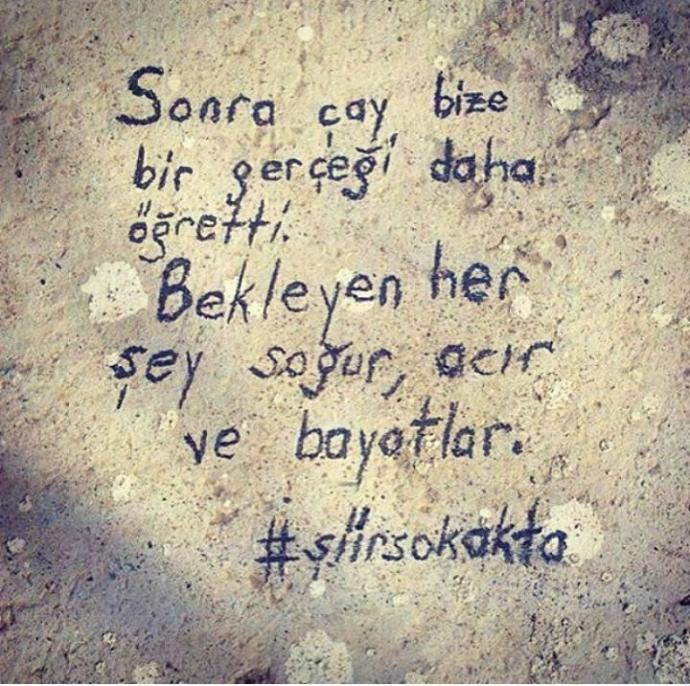 Sizi gülümseten yazılar var mı? duvara yazı yazdınız mı hiç?