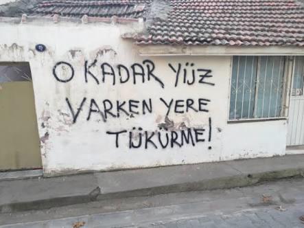 Sizi gülümseten yazılar var mı? duvara yazı yazdınız mı hiç?
