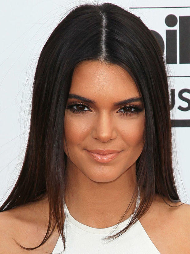 Kendall Jenner mi daha güzel gigi hadid mi?