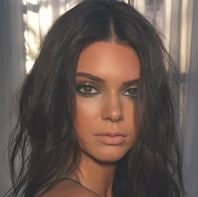 Kendall Jenner mi daha güzel gigi hadid mi?