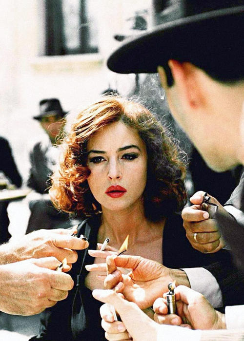 Monica Bellucci edasında kadınlarımız neden yok?
